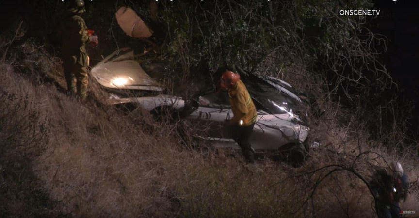 McLaren 720S Goes Flying Off Mulholland Drive in California, Lands on Steep Slope