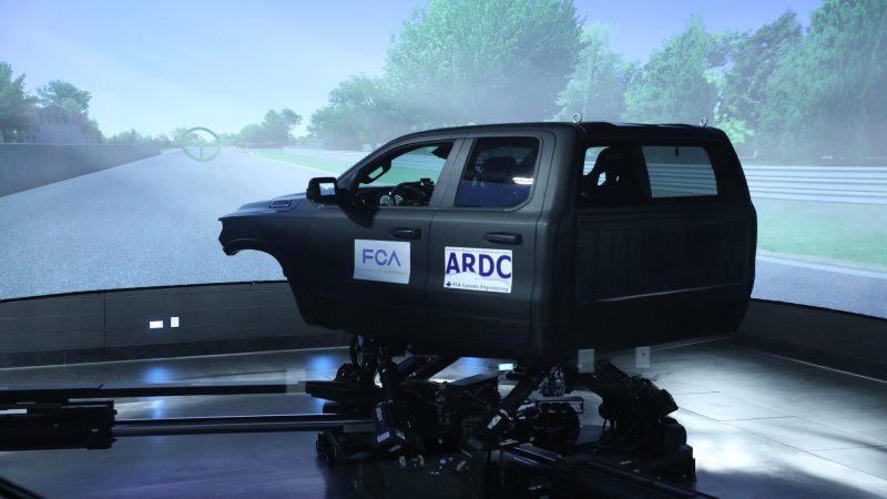 Fiat-Chrysler’s New $10M Driving Simulator Can Emulate Any Vehicle on Any Surface