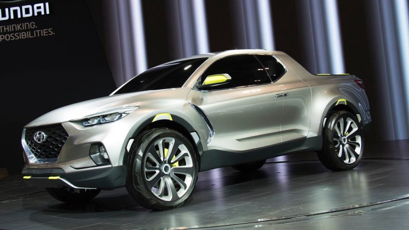 Hyundai Santa Cruz Prototype Offers Up-Close Look at Upcoming Pickup Truck