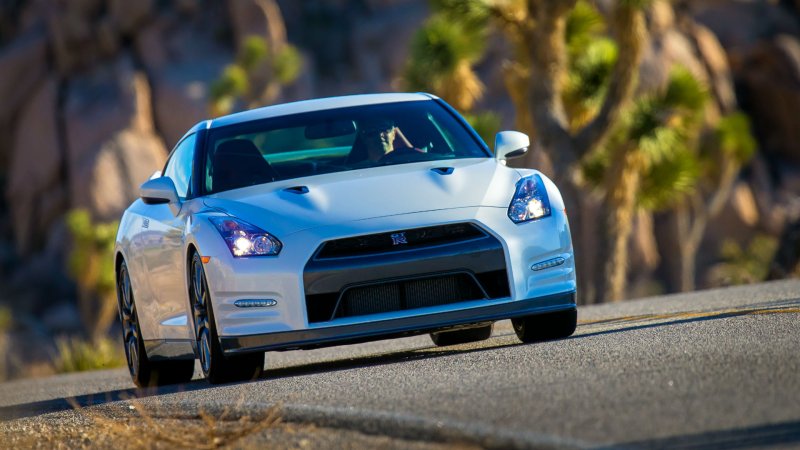 Speeding NYPD Cop in Nissan GT-R Arrested Following Deadly Crash