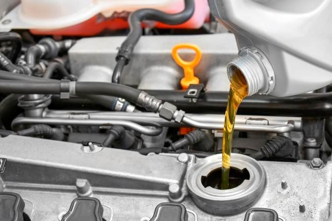 Best Motor Oils For Cold Weather: Keep Your Car Running During The Winter