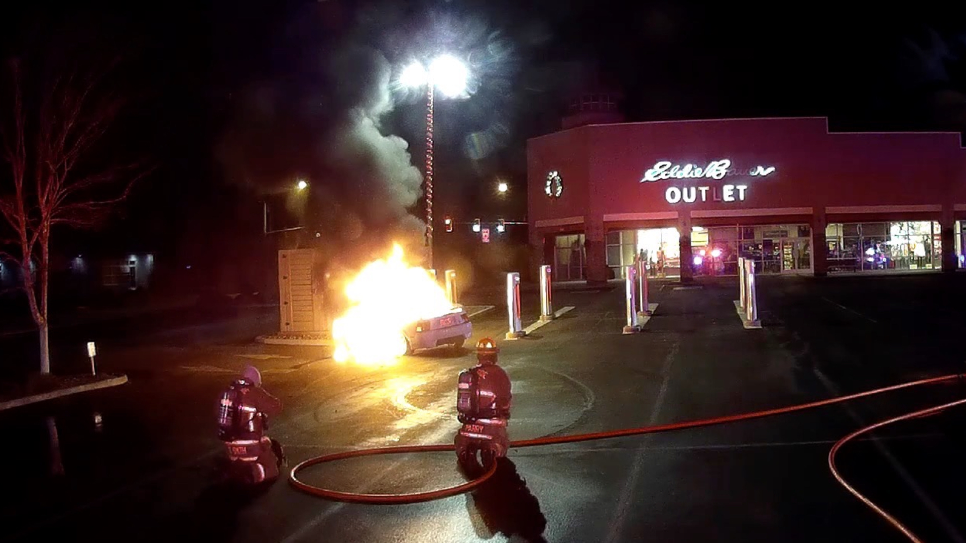 Drunk Ford Mustang Driver Doing Donuts Blows up Engine and Sets Tesla ...