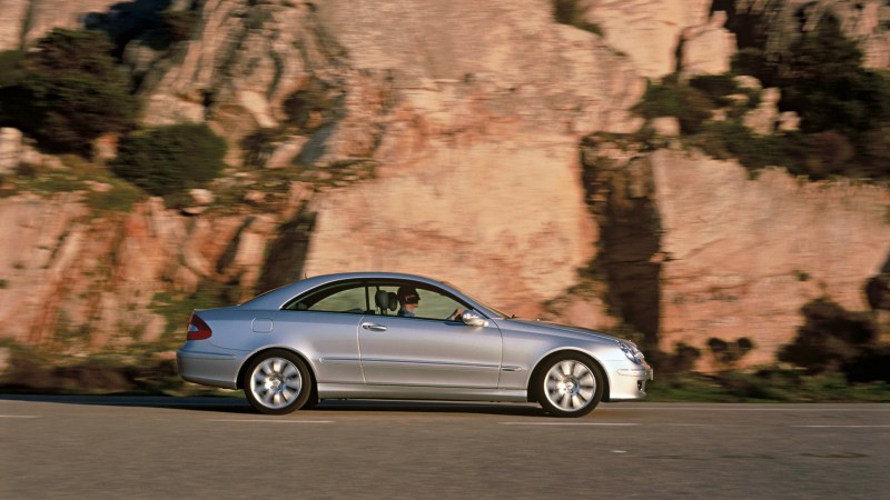 Nearly 745,000 Mercedes-Benz Vehicles Recalled Over Loose Sunroof Assemblies