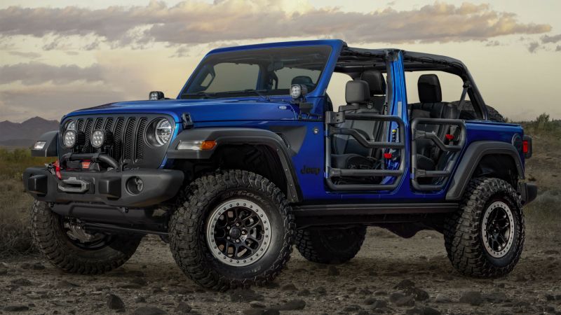 Jeep Wrangler JPP 20 Rocks Factory Suspension Lift, Winch for True Off-Road Junkies