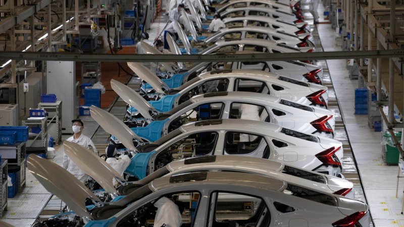 The Auto Industry Wants to Restart in May. It’s a Lot More Complicated Than That