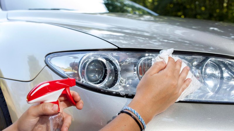 How to Clean Headlights in a Few Easy Steps