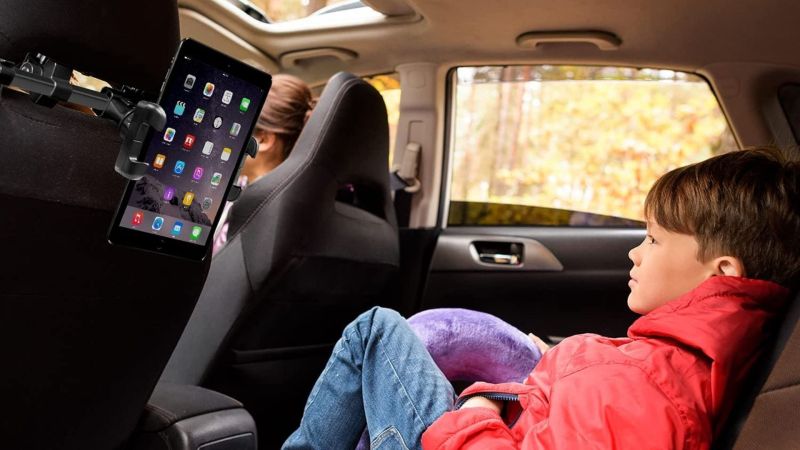 Best Tablet Holders for Cars: Entertain Your Kids in the Back Seat