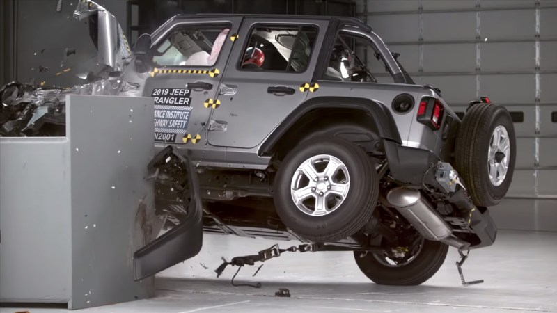 2020 Jeep Wrangler Flips Over During IIHS Front Overlap Crash Test