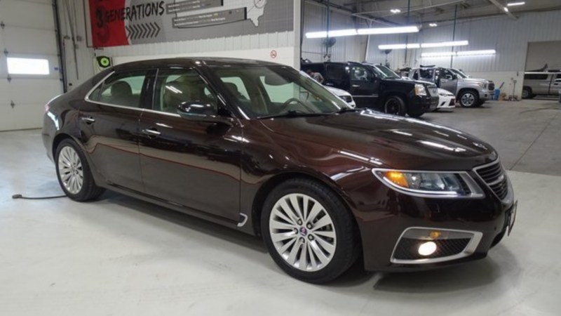 This Java Metallic 2011 Saab 9-5 Aero Is a Spotless Example of the Last Real Saab