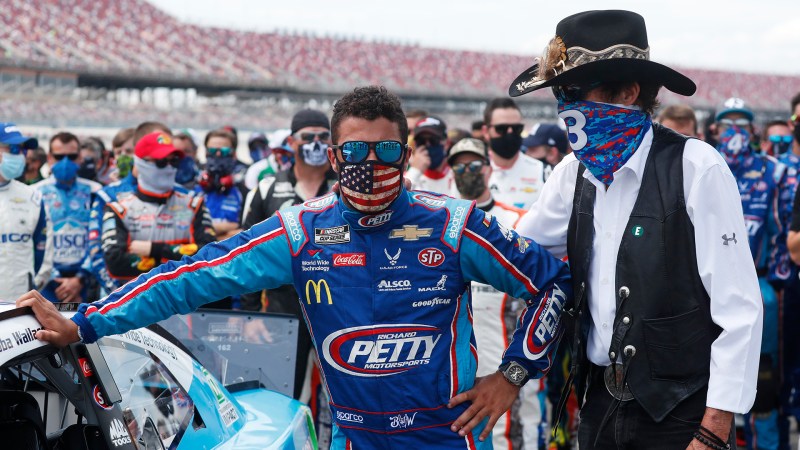 FBI: Noose Found in Bubba Wallace’s Garage Was a Door Pull Rope