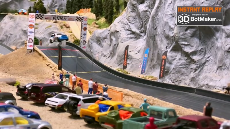 These Downhill Die-Cast Car Races Are More Exciting Than Most F1 Grands Prix