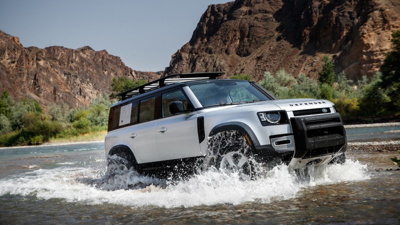 Good Luck Finding a 2020 Land Rover Defender on US Dealer Lots