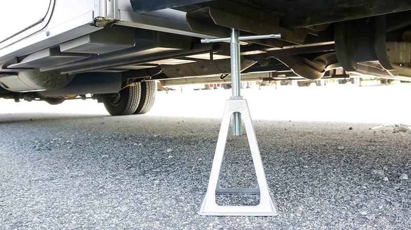 The Best RV Stabilizer Jacks