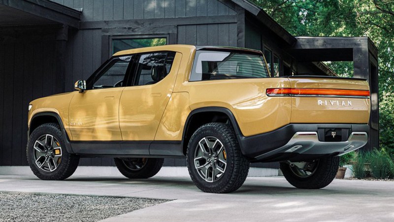 Amazon’s Rivian Delivery Vans Finally Rolling Out in Cities Near You