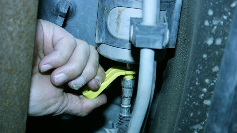 The Best Fuel Line Disconnect Tools