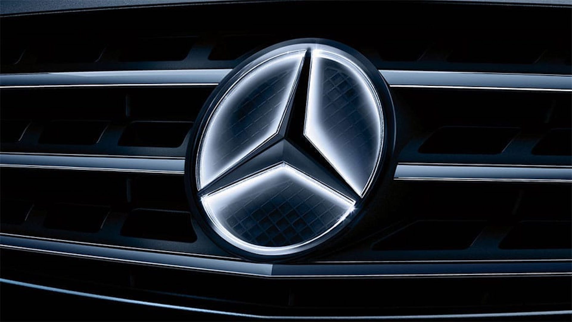 Recall: Mercedes-Benz's Illuminated Badge Can Cause Power Steering Failure