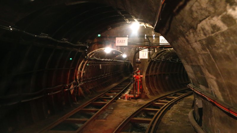 London Had a Driverless Subway Just for Mail