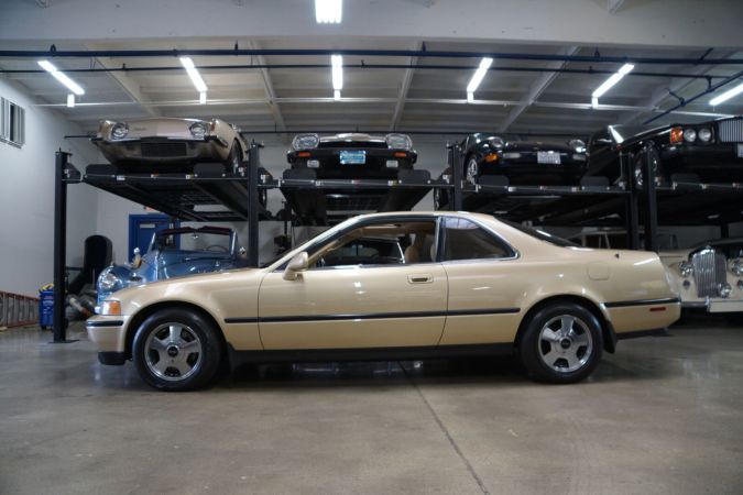 Buy This 678-Mile 1991 Saturn Coupe and Live in Your Own GM Timeline