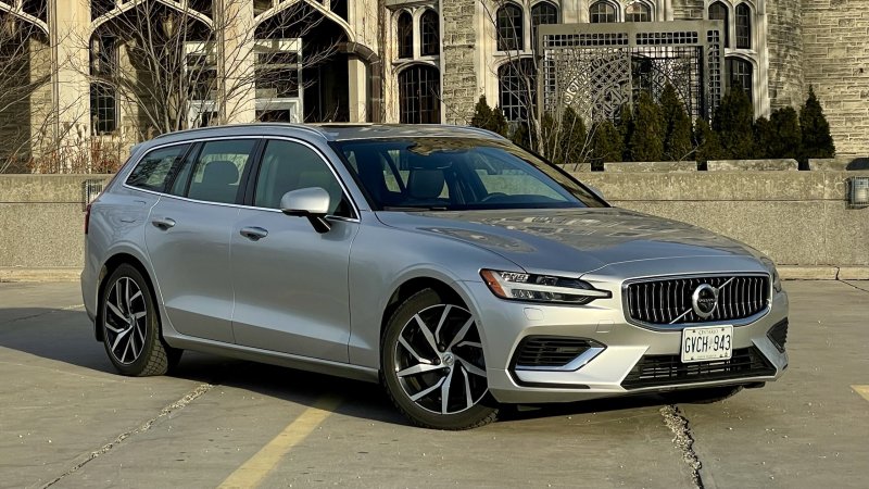 2020 Volvo V60 Recharge Review: Achingly Handsome and Refreshingly Relaxed