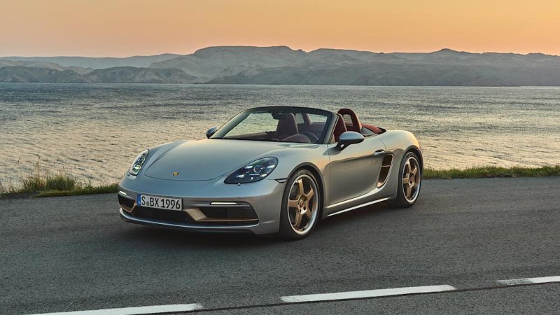 The Lovely 2021 Porsche Boxster 25 Is Here to Remind You That 1996 Was 25 Years Ago