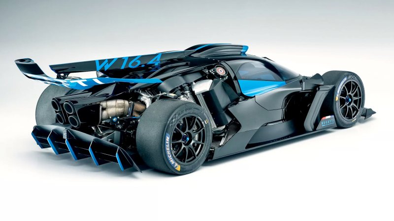 Bugatti’s 3D-Printed Suspension Pushrods Weigh 3.5 Ounces but Can Withstand 3.5 Tons of Force