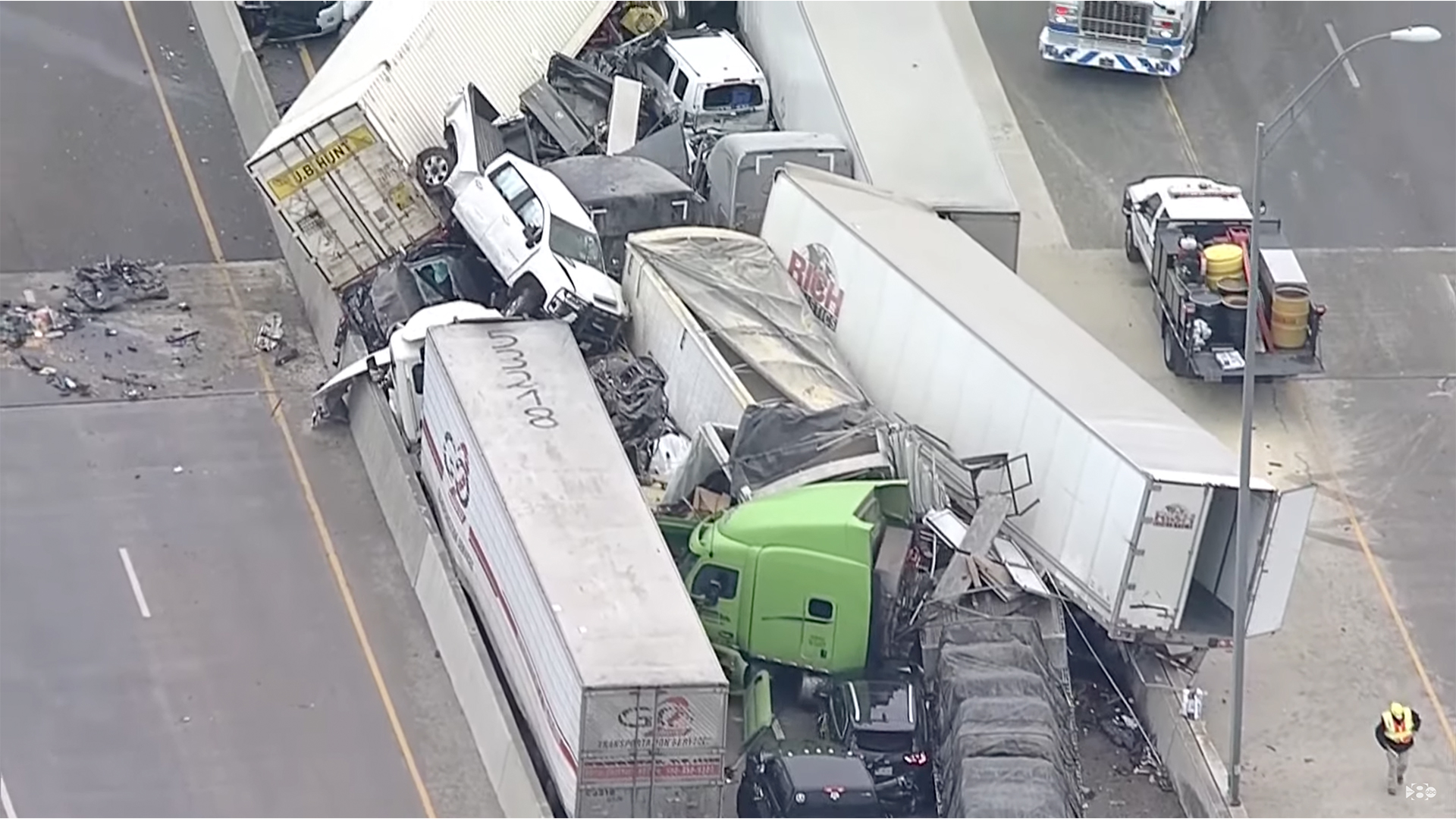 Horrifying Footage Shows 70-Plus Vehicle Pile Up in Ft. Worth That ...