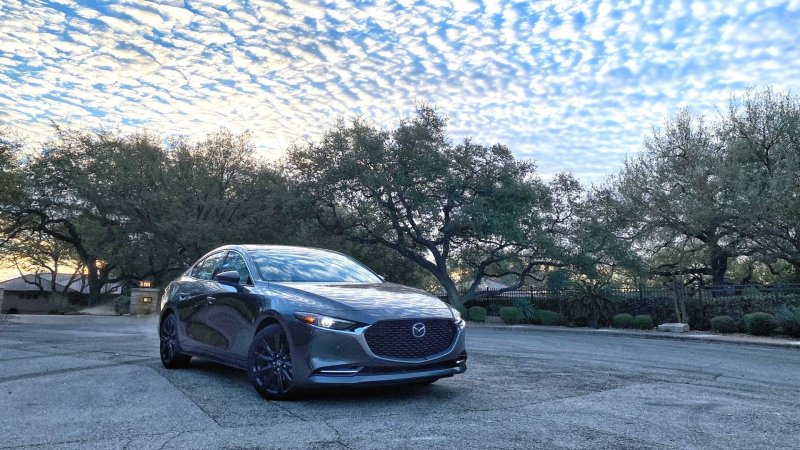 Mazda’s Infotainment System Is Designed for Safety but Could Be So Much Better