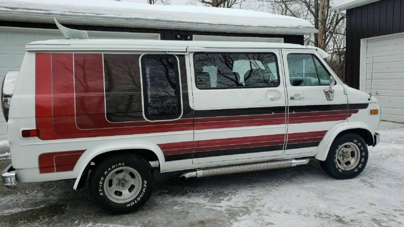 Get Your Groove on With This 1979 Chevrolet G20 Disco-Era Van