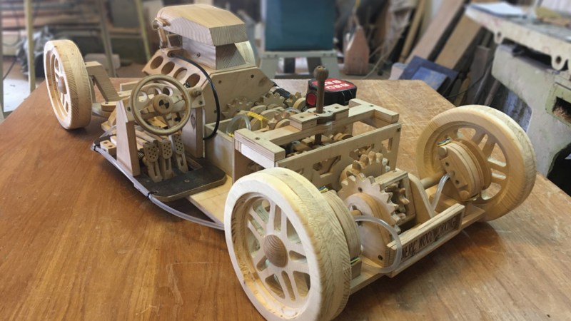 This Intricate Wooden Car With Working V8 Engine and Gearbox Was Built by a Crazy-Smart Teen