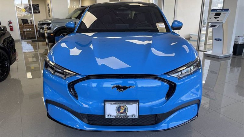 Ford Wipes Out $10,000 Dealer Markup on Mustang Mach-E After Twitter Protests