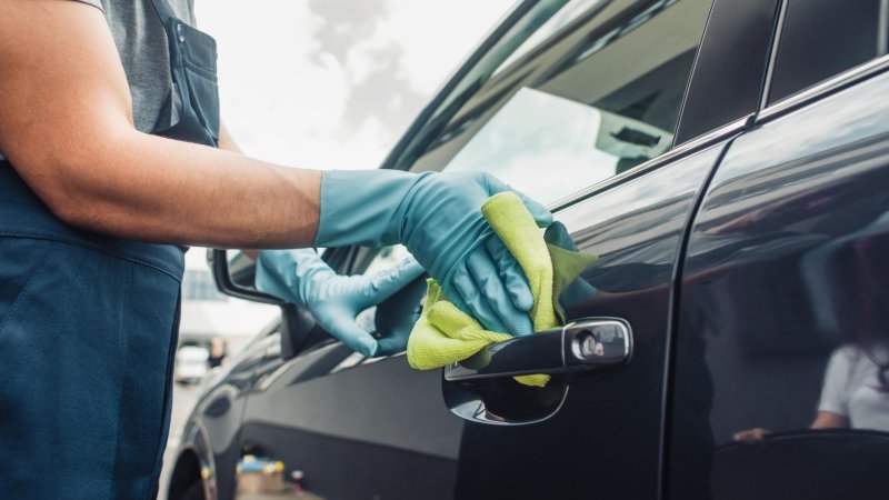 Best Car Polish: Smooth and Glossy Is a Good Way To Get Through Life