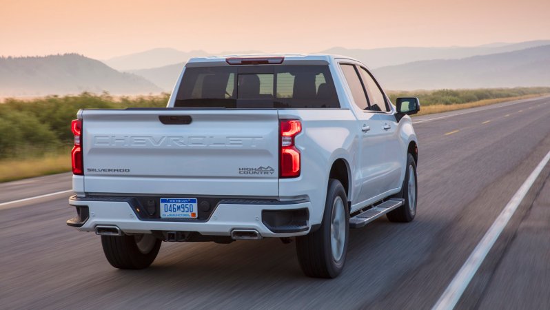 GM Confirms Electric Chevy Silverado Pickup, Claims 400-Mile Range