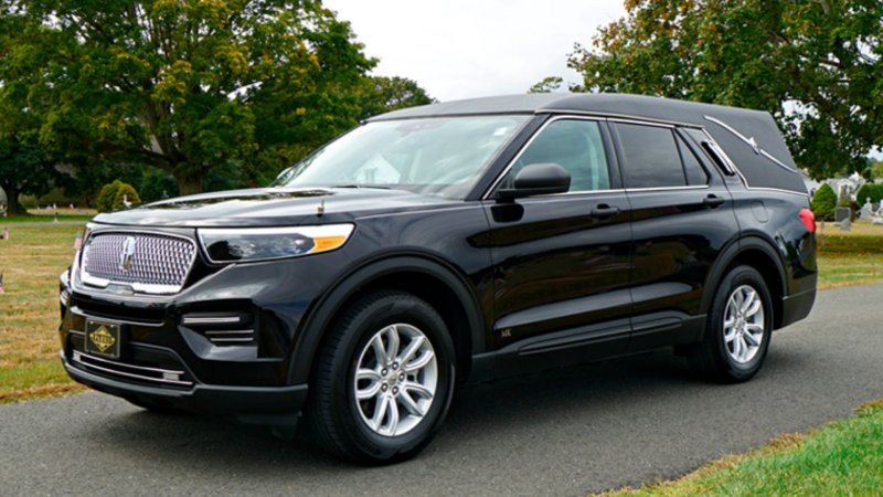 Please Don’t Drive Me to My Funeral in This Ford Explorer Hearse Upbadged as a Lincoln