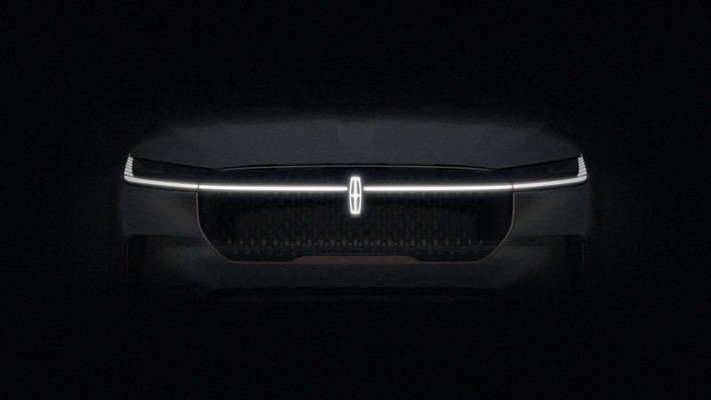 Lincoln Will Release First EV Next Year, Electrify Entire Lineup by 2030