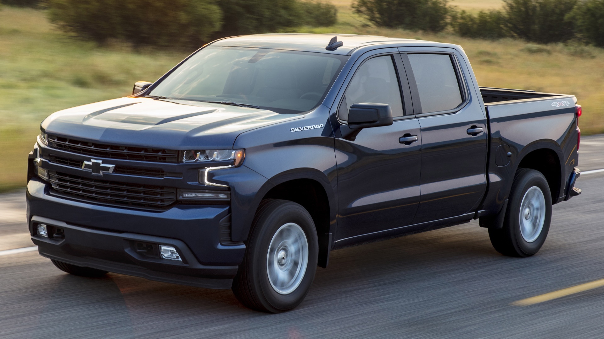 GM Drops Auto Stop-Start From V8 Silverados and Sierras Due to Chip ...