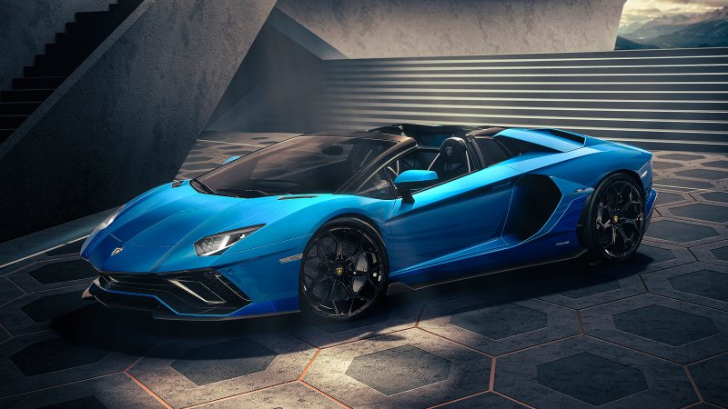 The Lamborghini Aventador Ultimae Is the Raging Bull’s Last Stand