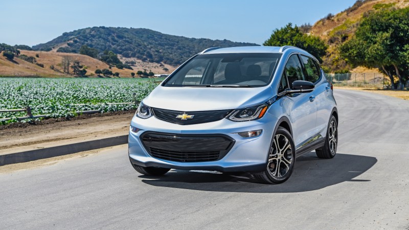 PSA: The 2022 Chevy Bolt EUV Costs Less Than the Bolt EV Now