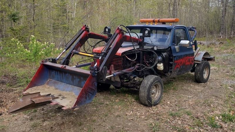 Wacky 1984 Chevy S-10 Conversion Van on Craigslist Is ’80s Road Trip Royalty