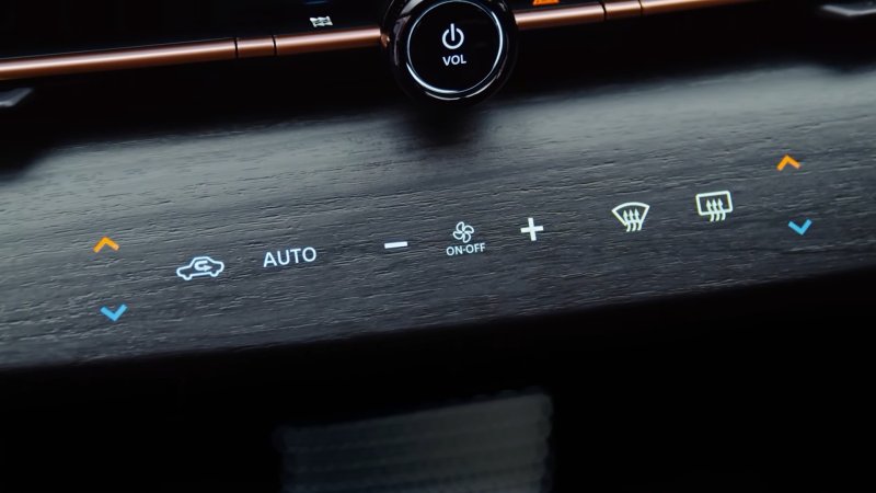 Nissan Ariya Replaces Buttons With Disappearing Touch Controls