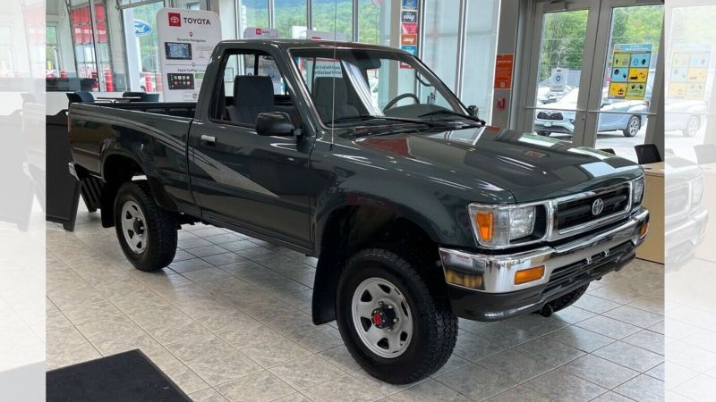 84-Mile 1993 Toyota Pickup Barn Find Fetches $45,000 on eBay