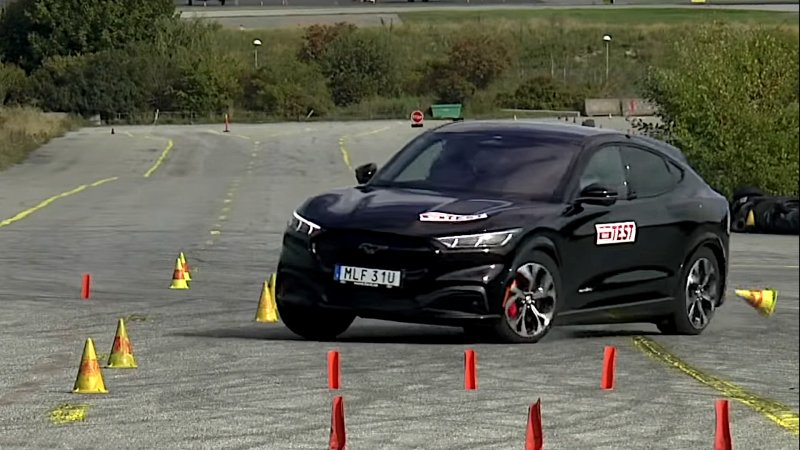 Watch the Ford Mustang Mach-E Flub the Moose Test