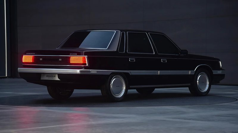 The Hyundai Grandeur EV Retro-Future Restomod Is So Good It Hurts