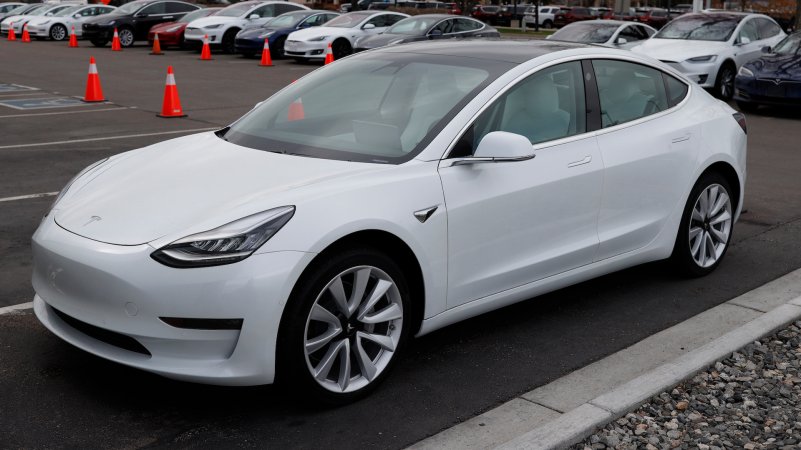 DMV Flunks Student Driver for Using Tesla’s Regen Brakes