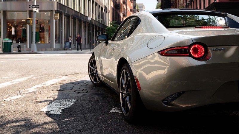 2022 Mazda MX-5 Miata Adds Torque Vectoring for Tidier Corners