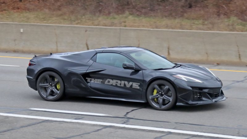 Here’s the Chevy Corvette E-Ray Hybrid With No Camo