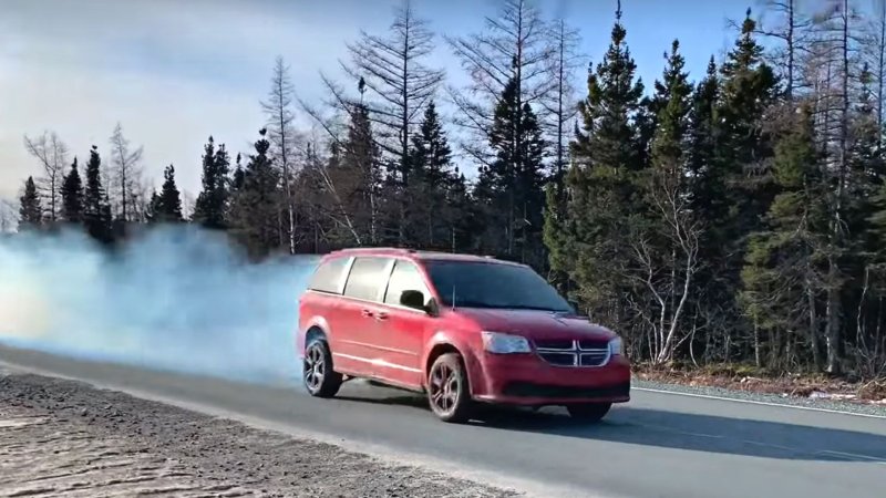 This Turbo LS 2014 Dodge Grand Caravan Is a Professional Burnout Machine