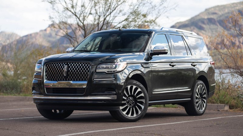 2022 Lincoln Navigator First Drive Review: An Updated Land Yacht Coming for Cadillac’s Ass