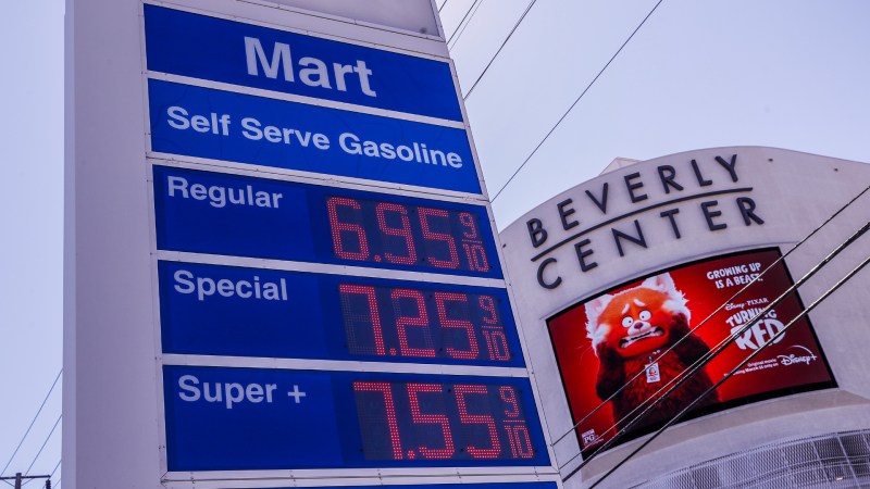 California Could Give Car Owners Up to $800 in Gas Cards