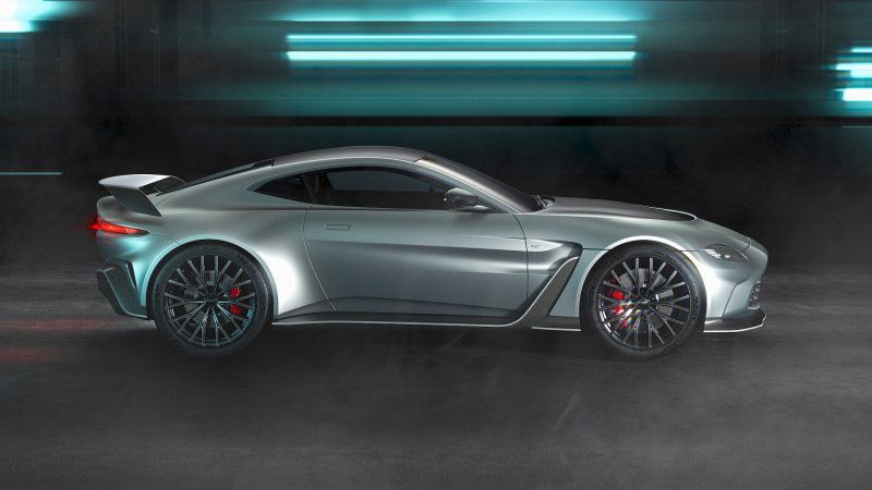 2023 Aston Martin V12 Vantage: A 690-HP Farewell to Big Engine, Little Coupe