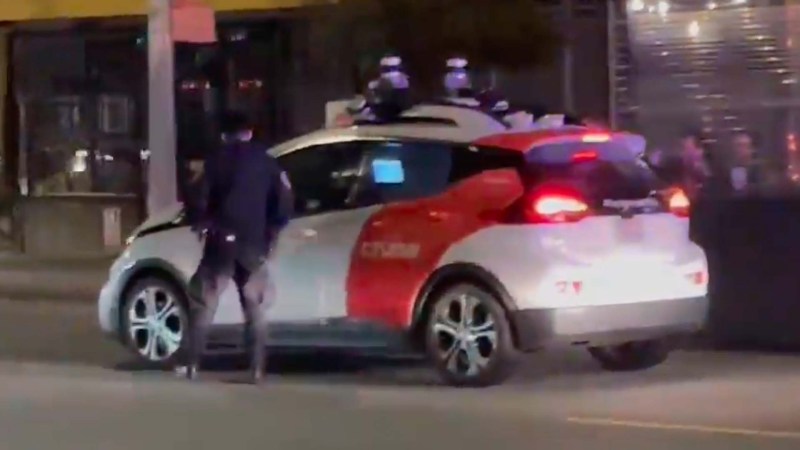 Watch a Cop Pull Over a Self-Driving Chevy Bolt With No One Inside